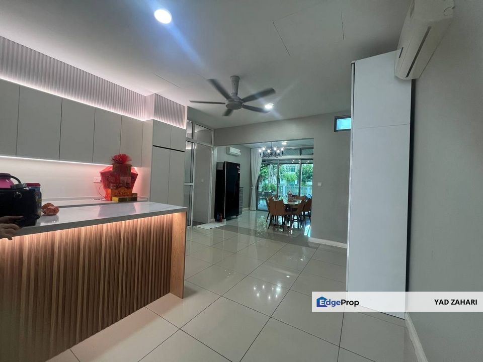 Liu Li Garden, Cyberjaya | 2-Storey Superlink 3+1 Rooms | RM1.36M - Beautiful Renovated, Freehold and Non Bumi Lot, Selangor, Cyberjaya