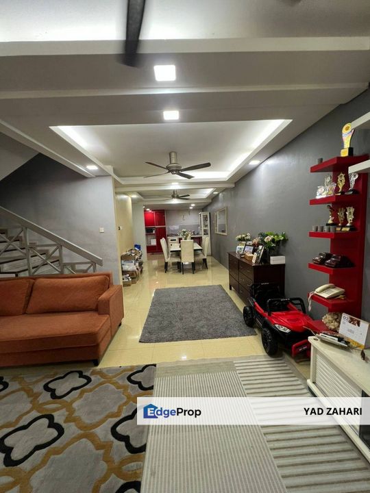 Taman Subang Murni, Shah Alam | 2-Storey Terrace 4 Bedrooms | RM675K - Partly Furnished, Fully Reno and Facing Open, Selangor, Subang