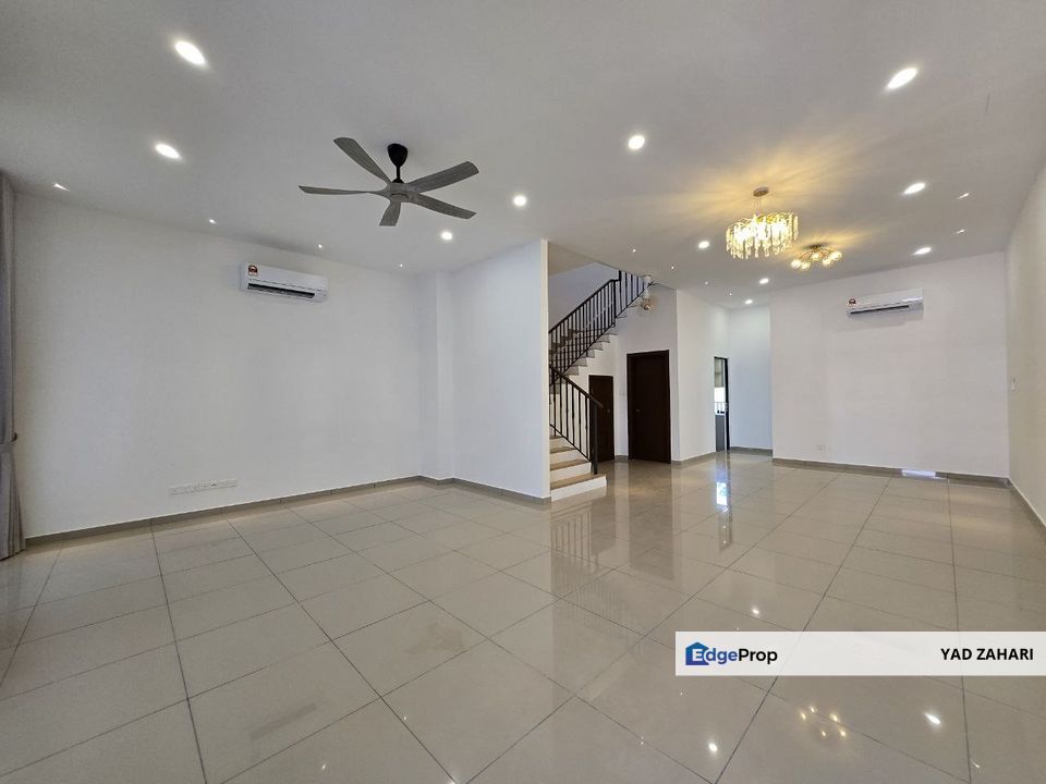 Setia Safiro, Cyberjaya | 2-Storey Terrace 4 Bedrooms | RM1.2M - Greenery View, Beautiful Reno & Partly Furnished, Selangor, Cyberjaya