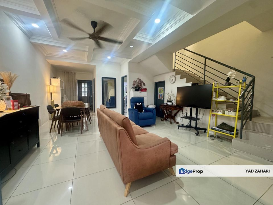 Kita Bayu, Cybersouth | 2-Storey Terrace 4 Bedrooms | RM550K - Cheapest Unit, Fully Extend and Renovated & Fully Furnished, Selangor, Dengkil