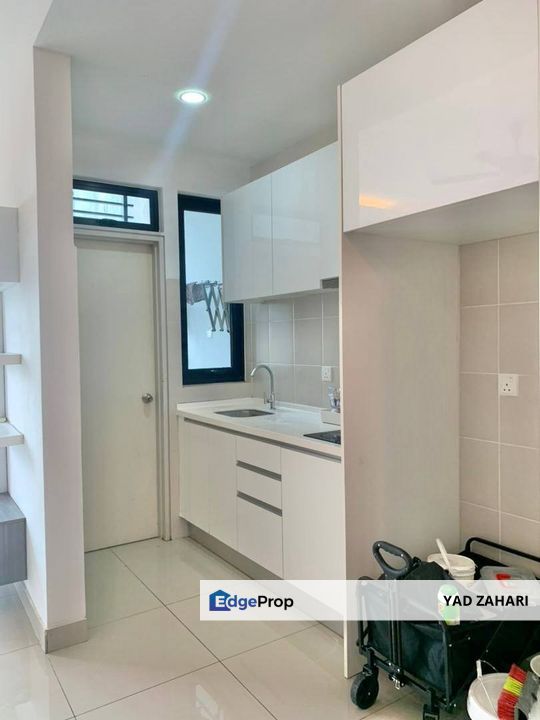 i-Residence, i-City Shah Alam | 1+1 Bedrooms RM1600 - Next to Mall and Semi Furnished, Selangor, Shah Alam
