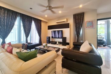 Bangi Lakehill Villas