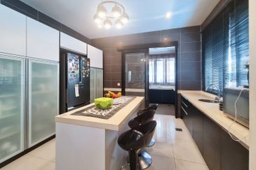 Bangi Lakehill Villas