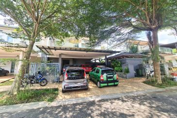 Bangi Lakehill Villas