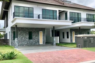 Charms of Nusantara, Setia Eco Glades