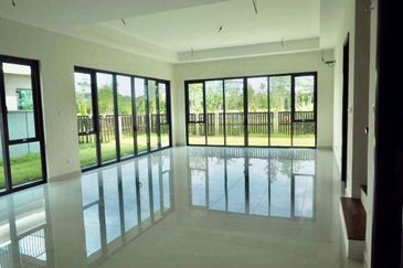 Charms of Nusantara, Setia Eco Glades