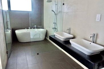 Charms of Nusantara, Setia Eco Glades