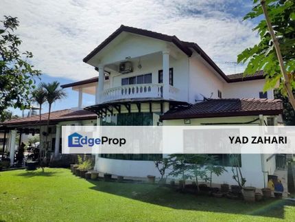 Huge Land Bungalow Double Storey @ Seksyen 4 Bandar Baru Bangi, Selangor, Bangi