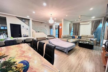 Bangi Lakehill Villas