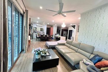 Bangi Lakehill Villas