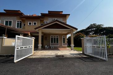 Desa Pinggiran Putra