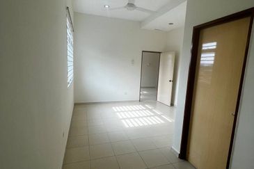 Desa Pinggiran Putra