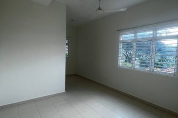 Desa Pinggiran Putra