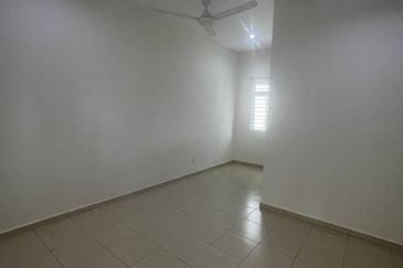 Desa Pinggiran Putra