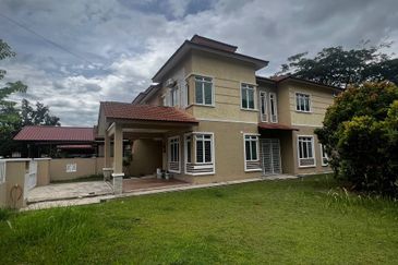 Desa Pinggiran Putra