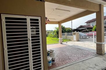 Desa Pinggiran Putra