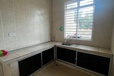 Desa Pinggiran Putra