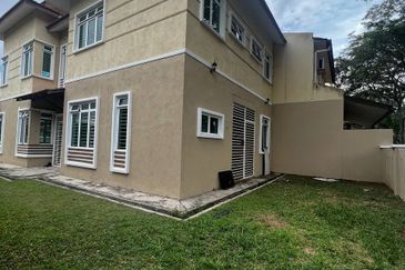 Desa Pinggiran Putra