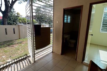 Desa Pinggiran Putra