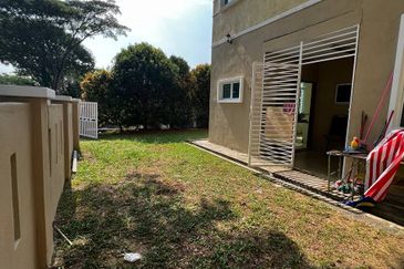 Desa Pinggiran Putra