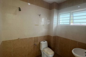 Desa Pinggiran Putra