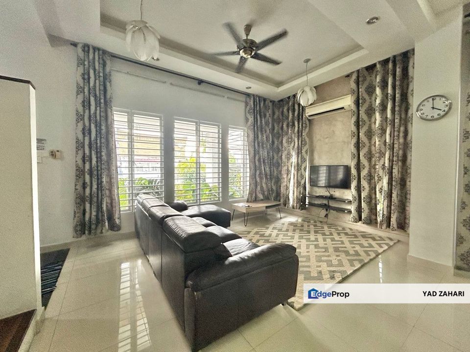 Freehold with Extra Parking Space @ Legundi Residensi Bandar Seri Putra, Bangi, Selangor, Kajang