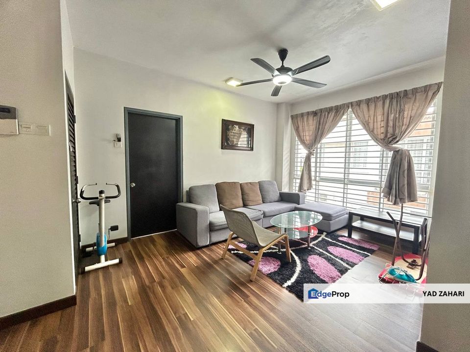 Freehold with Extra Parking Space @ Legundi Residensi Bandar Seri Putra, Bangi, Selangor, Kajang
