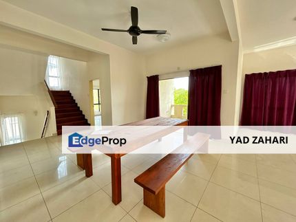 Gated and Guarded Community, Spacious Hall & BuiltUp with Freehold @ 2.5 Storey Bungalow, Saujana Villa, Taman Prima Saujana, Kajang, Selangor, Kajang