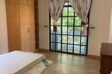 KGSAAS Golf Club, Seksyen 13