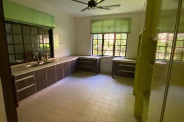 KGSAAS Golf Club, Seksyen 13