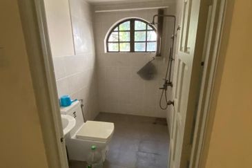 KGSAAS Golf Club, Seksyen 13