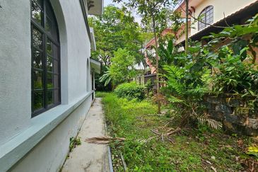 KGSAAS Golf Club, Seksyen 13