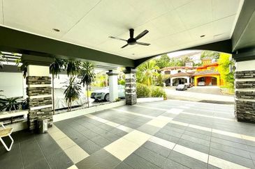 KGSAAS Golf Club, Seksyen 13