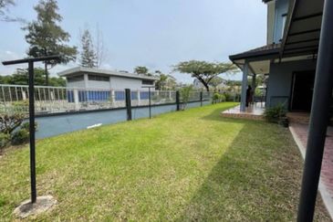 Jalan Sungai Burung 32/72