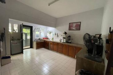 Jalan Sungai Burung 32/72