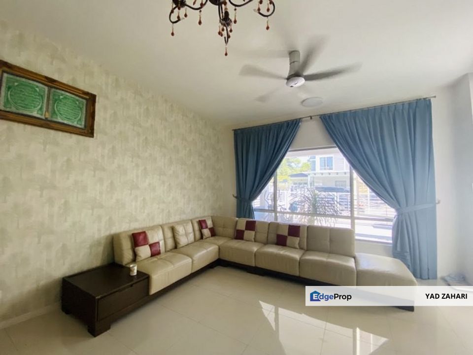 Built in Kitchen & Wardrobe with Freehold Fairfield