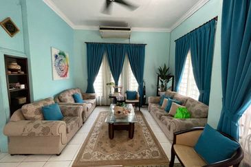 Corner lot with Huge Land Double Storey Terrace @ Setia Alam Sari ILMIA