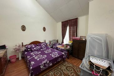 Corner lot with Huge Land Double Storey Terrace @ Setia Alam Sari ILMIA