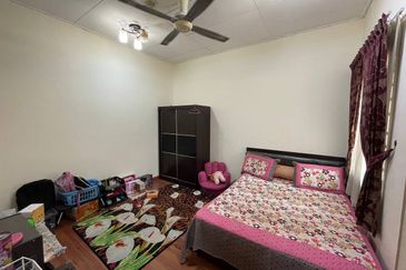 Corner lot with Huge Land Double Storey Terrace @ Setia Alam Sari ILMIA