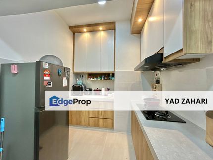 Good Condition unit with Pool View @ Sri Alam Condominium, Jalan Kelab Golf Sultan Abdul Aziz, Seksyen 13 Shah Alam, Selangor, Shah Alam