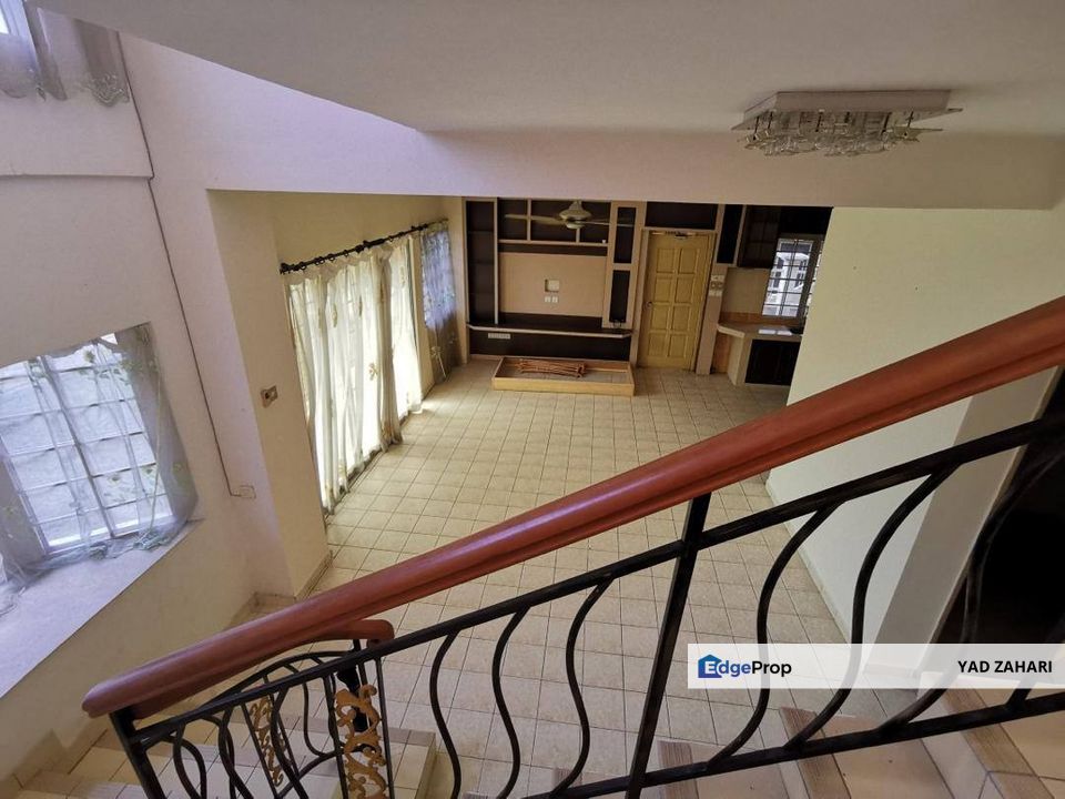 Facing North & Easy Access to Kajang Silk 2.5 Storey Semi-D, Selangor, Kajang