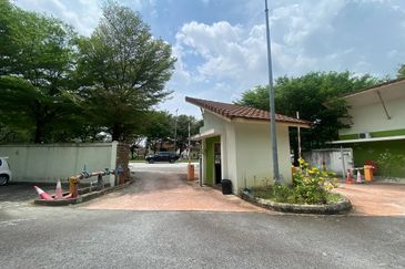 Jalan Bukit Mayang 1/10