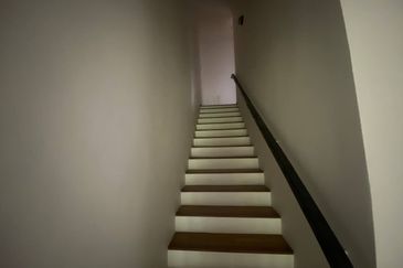 Jalan Bukit Mayang 1/10