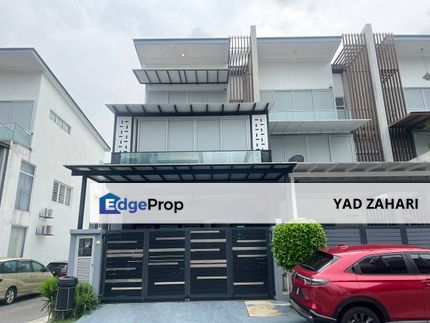 Endlot unit and Freehold Title with 3,040 sqft Builtup @  Sunstone Villa Bandar Mahkota Cheras, Selangor, Cheras