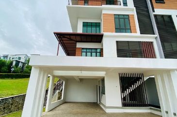 Kingsley Hills @ Putra Heights