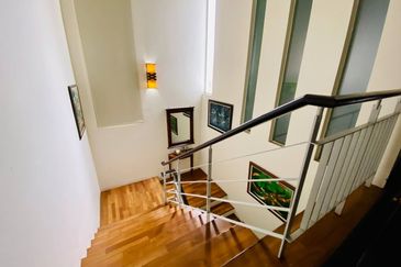 Jalan Lompat Pagar 13/37 