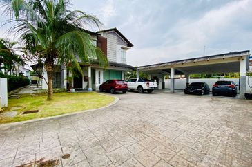 Jalan Lompat Pagar 13/37 