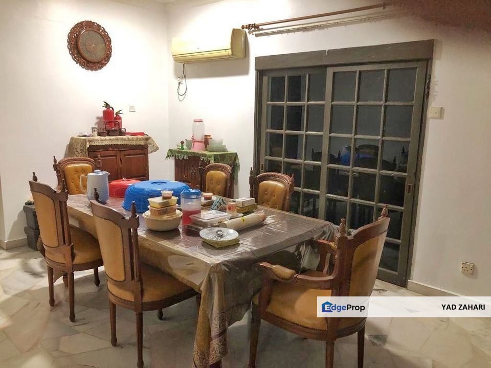 Renovated 2 Storey Bungalow With Huge Land @ Seksyen 9 Shah Alam, Selangor, Shah Alam