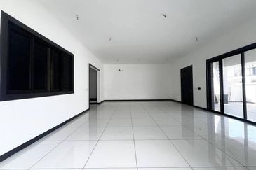 Hevea Elmina Gardens