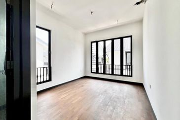 Hevea Elmina Gardens